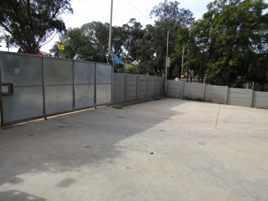 Commercial Property for Sale in Hankey Eastern Cape